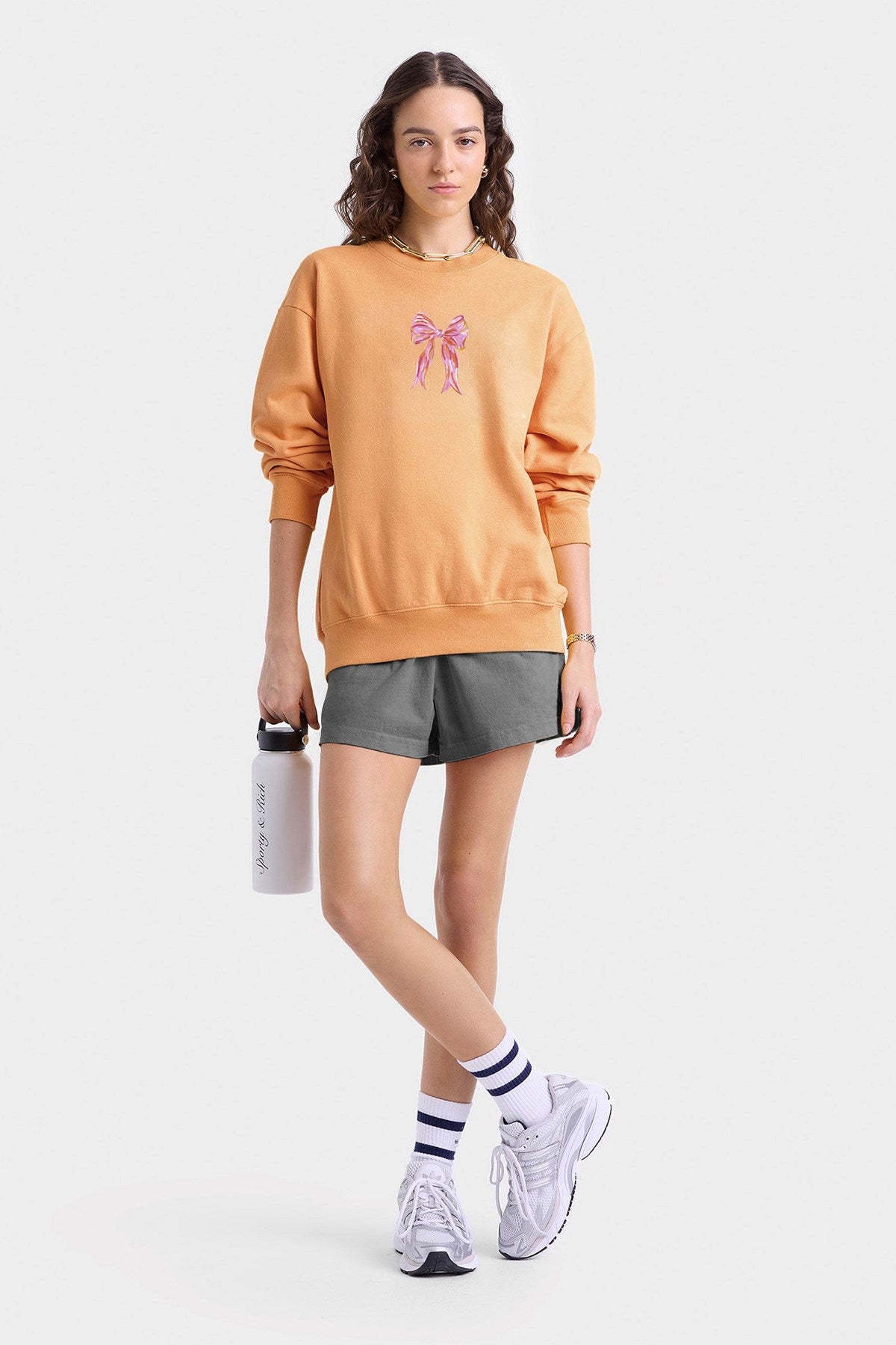 Kadın Oversize Sweatshirt Pembe  Kurdele Baskılı Turuncu – Bisiklet Yaka, 3 İplik Şardonlu Polar