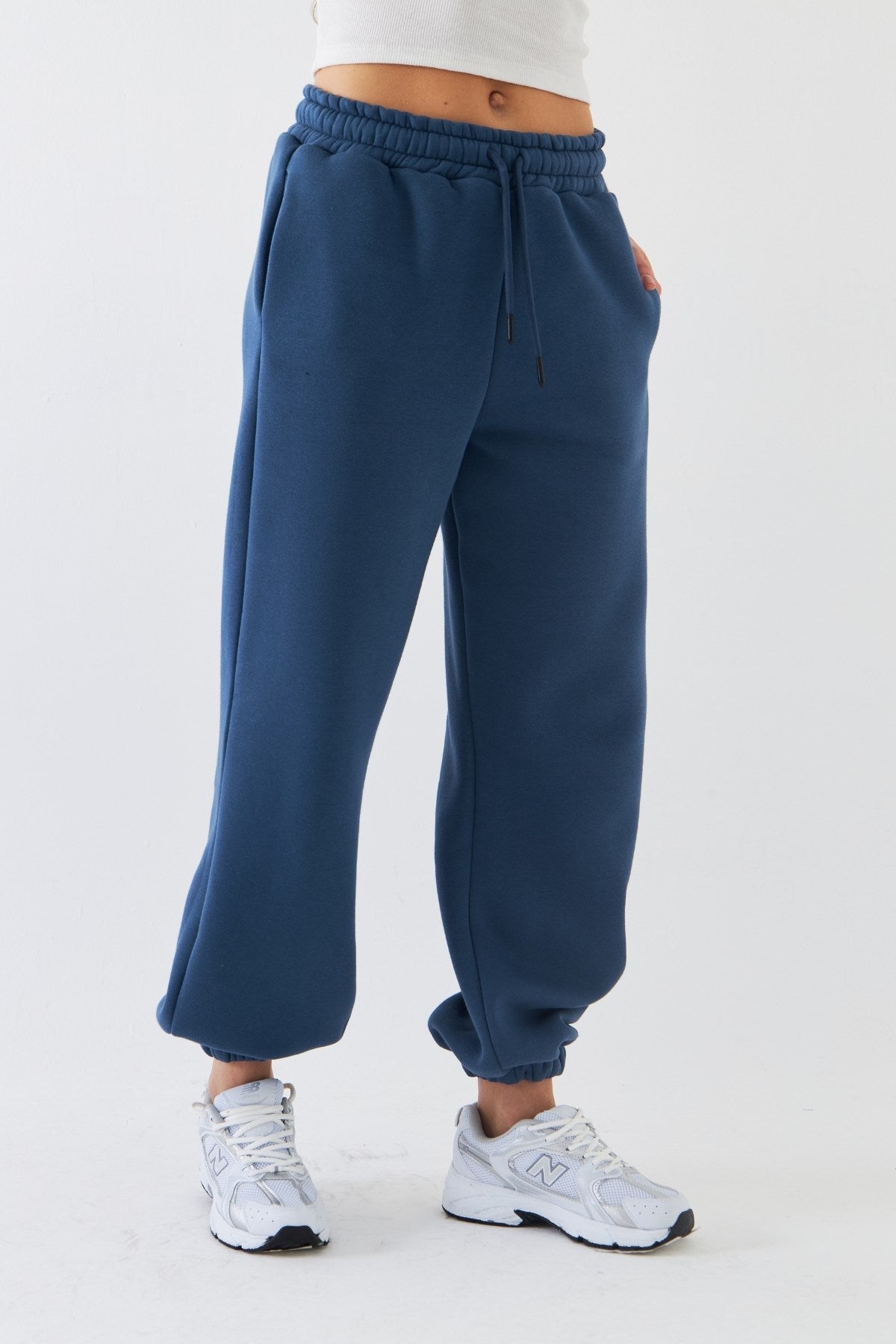 Oversize Unisex Eşofman Altı Marine – 3 İplik Şardonlu, Paça-Bel Lastikli, Cepli, Rahat Kesim