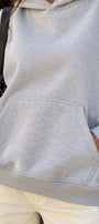 Kadın Oversize Hoodie Cry First Baskılı Gri Melanj – Kapüşonlu, Kanguru Cepli, Düşük Omuz