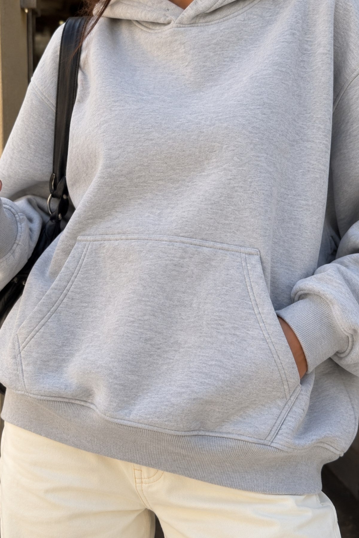 Kadın Oversize Hoodie Cry First Baskılı Gri Melanj – Kapüşonlu, Kanguru Cepli, Düşük Omuz