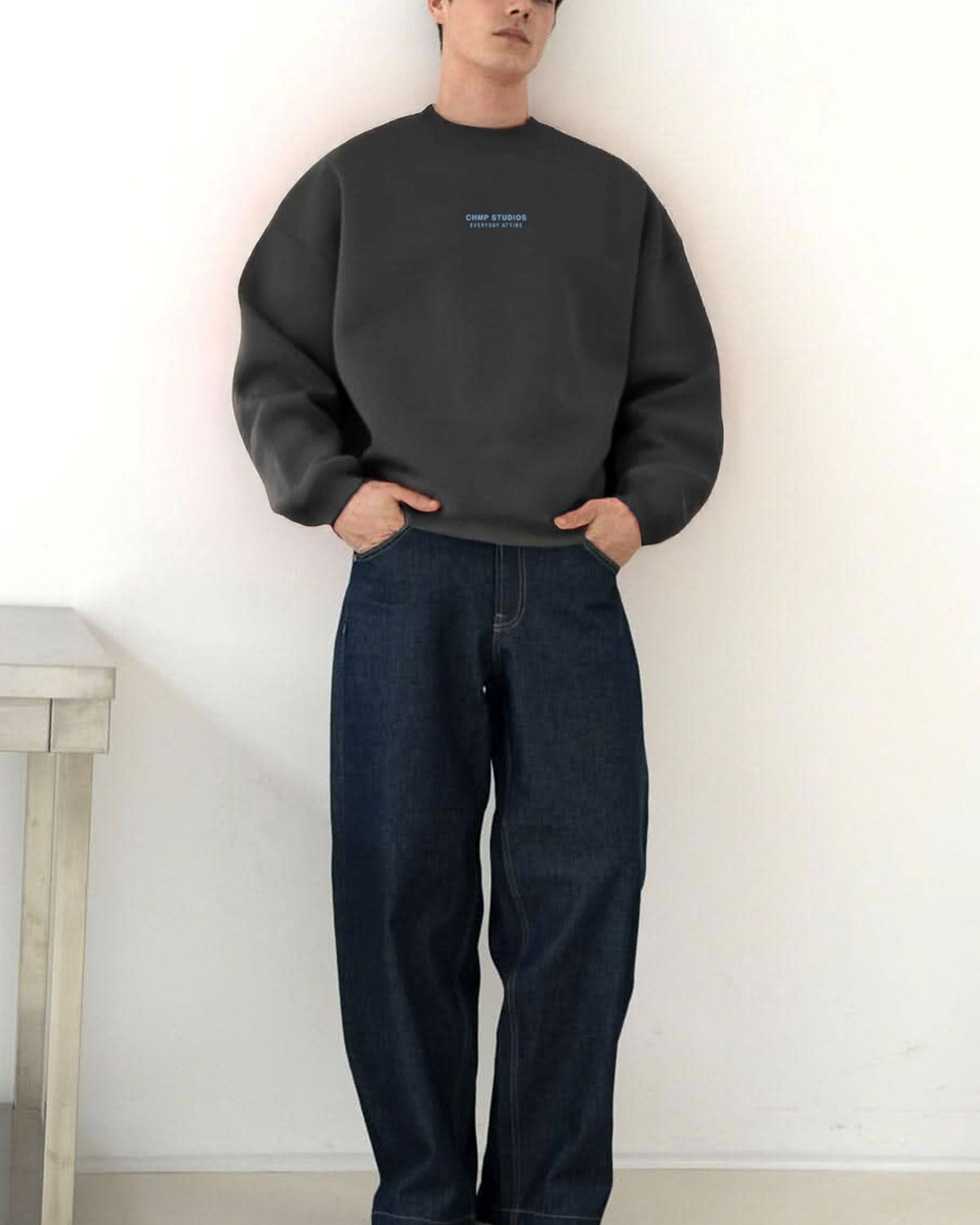 Erkek Oversize Sweatshirt CHMP STUDIOS Füme – Bisiklet Yaka, 3 İplik Şardounlu Polar