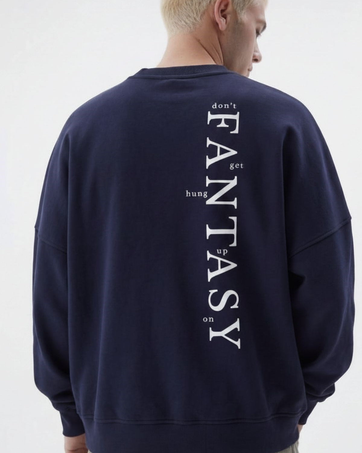 Erkek Oversize Sweatshirt Fantasy Back Baskılı Lacivert– Bisiklet Yaka, 3 İplik Şardonlu Polar