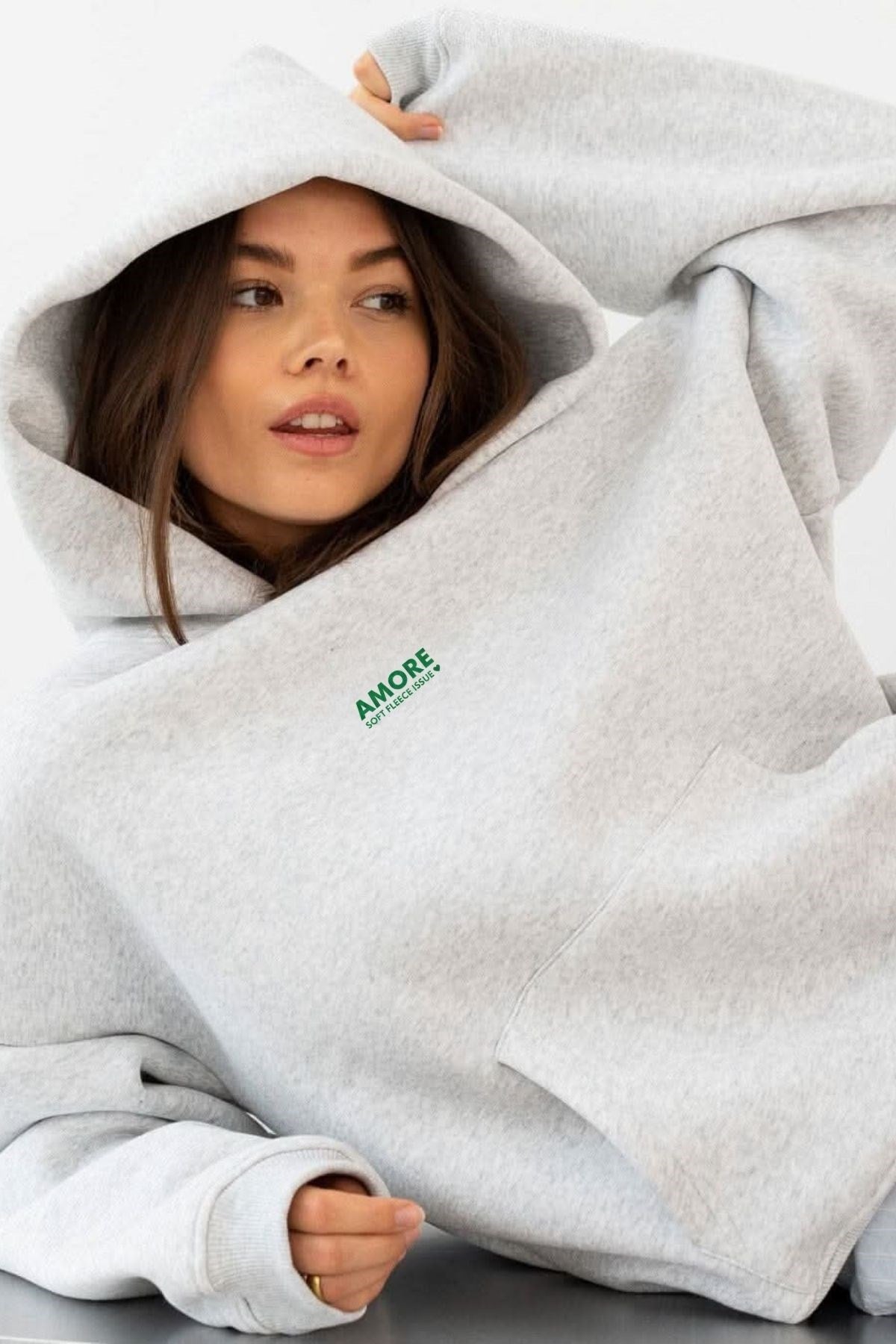 Kadın Oversize Sweatshirt Hoodie AMORE Gri Melanj – Kapüşonlu, 3 İplik Polar, Kanguru Cepli