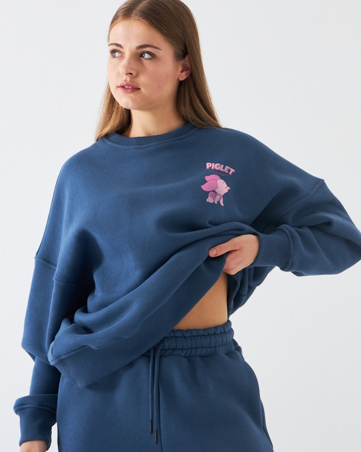 Kadın Oversize Sweatshirt Piglet Dreams Baskılı Marine – Bisiklet Yaka, 3 İplik Şardonlu Polar