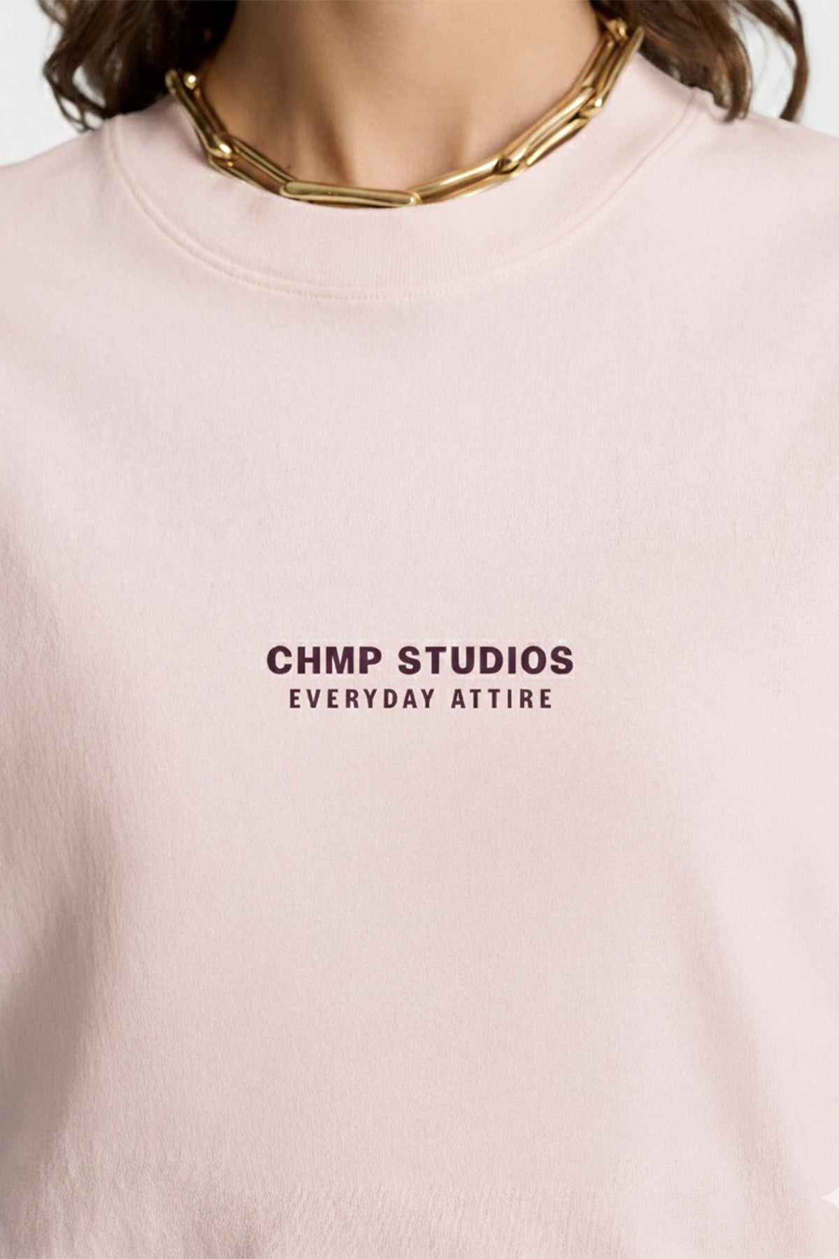 Kadın Oversize Tişört CHMP STUDIOS Baskılı Pembe – Bisiklet Yaka, %100 Pamuk Compact Süprem 24/1