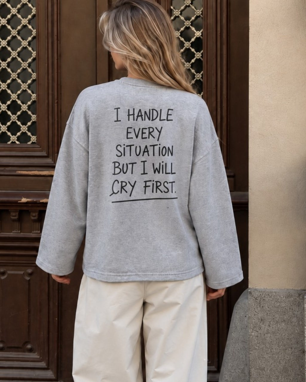 Kadın Relaxed Fit Sweatshirt Cry First Baskılı Gri Melanj – Bisiklet Yaka, 3 İplik Şardonsuz