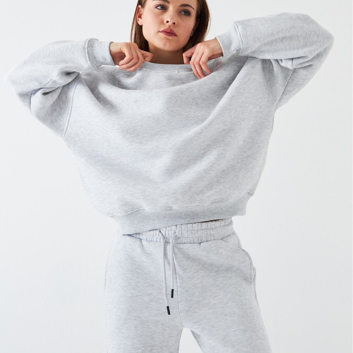 Unisex Oversize Sweatshirt Basic Gri – Bisiklet Yaka, 3 İplik Şardonlu Polar