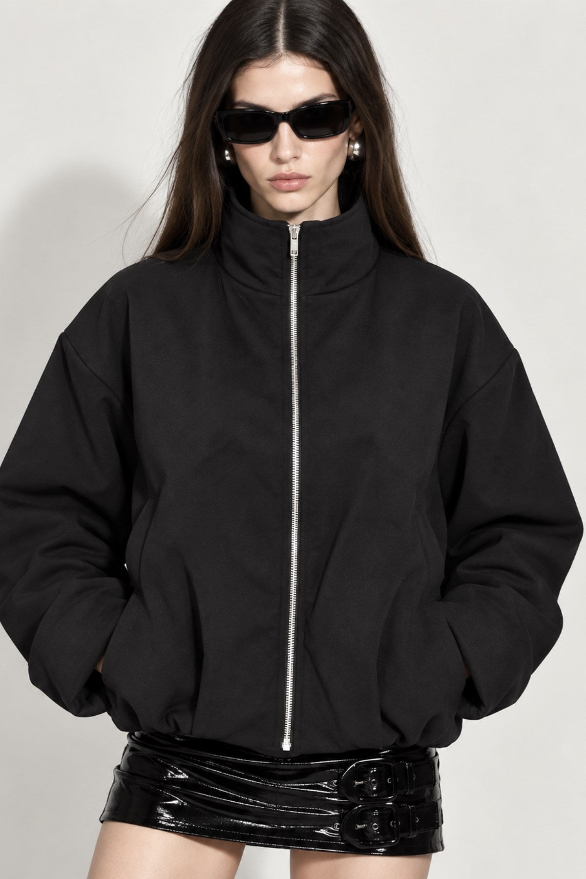 Kadın Vanta Oversize Bomber Ceket Siyah – Dik Yaka, Tam Fermuarlı, Gizli Cepli, Elastik Belli