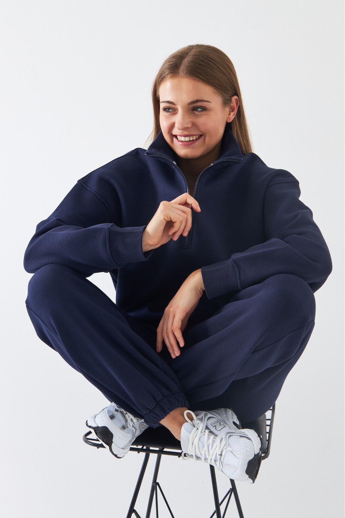 Unisex Oversize Eşofman Takımı Basic Lacivert – Fermuarlı Dik Yaka, Lastikli Paça, 3 İplik Şardonlu Polar