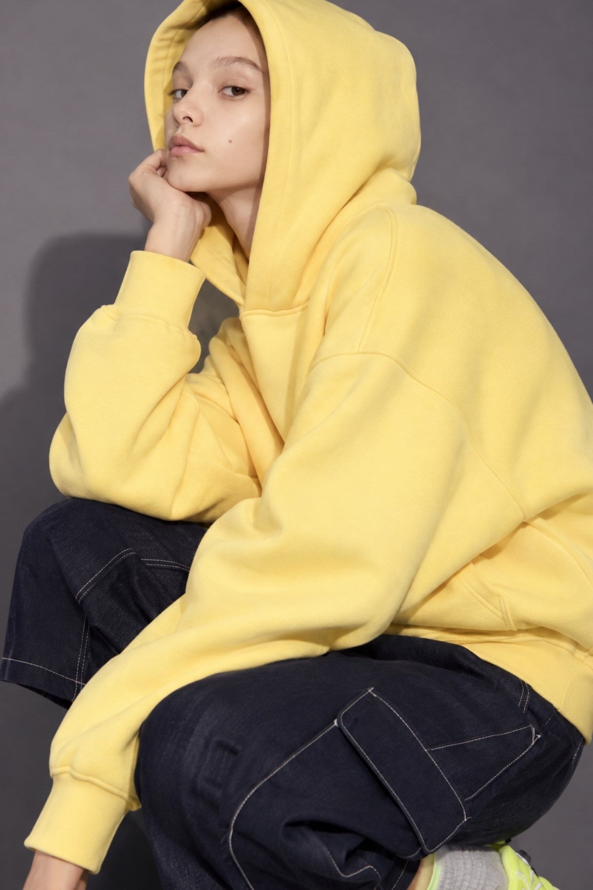 Kız Çocuk Oversize Basic Hoodie Sweatshirt Sarı – Kapüşonlu, Kanguru Cepli, 3 İplik Polar