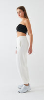 Oversize Unisex Eşofman Altı Beyaz – 3 İplik Şardonlu, Paça-Bel Lastikli, Cepli, Modern Rahat Kesim