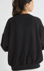 Kadın Oversize Sweatshirt Leo Kurdele Baskılı Siyah – Bisiklet Yaka, 3 İplik Şardonlu Polar
