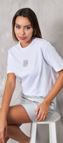 Siyah Taş Baskılı Beyaz Kadın T-Shirt