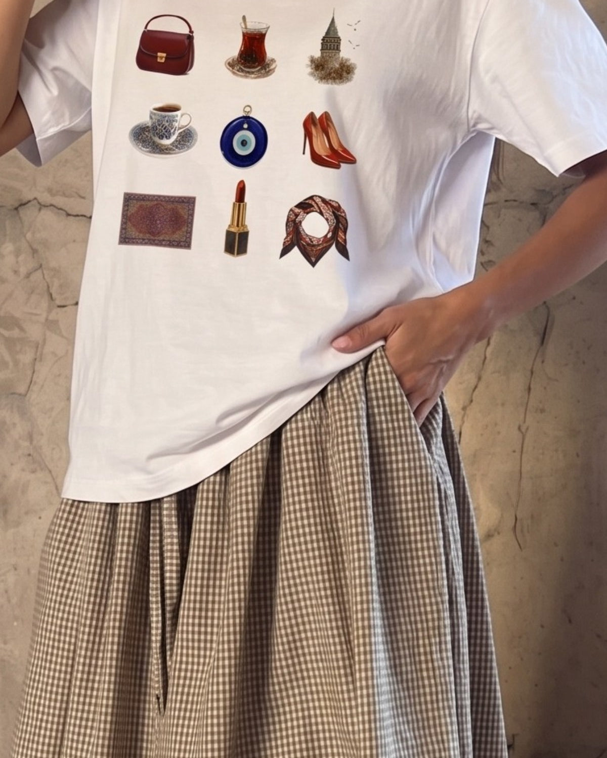 Kadın Oversize Tişört Turkish Girl Wishlist Baskılı Beyaz – Bisiklet Yaka, Rahat Kalıp, %100 Pamuk