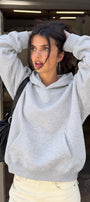 Kadın Oversize Hoodie Cry First Baskılı Gri Melanj – Kapüşonlu, Kanguru Cepli, Düşük Omuz